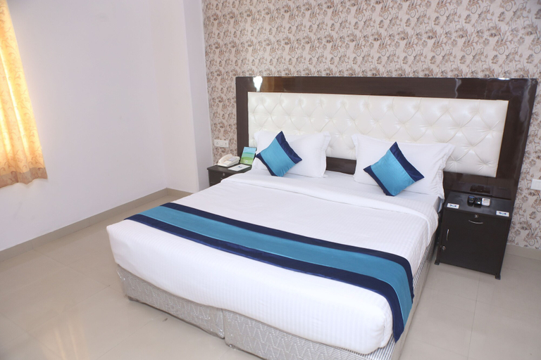 Bedroom 1, Mint City Center Suites, Gautam Buddha Nagar