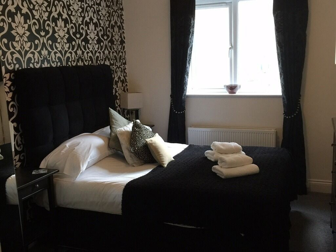 Bedroom 5, Castle Gate Guest House, Northumberland