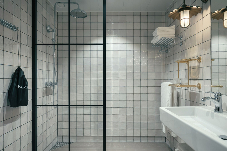 Bathroom 4, Liseberg Grand Curiosa Hotel, Göteborg