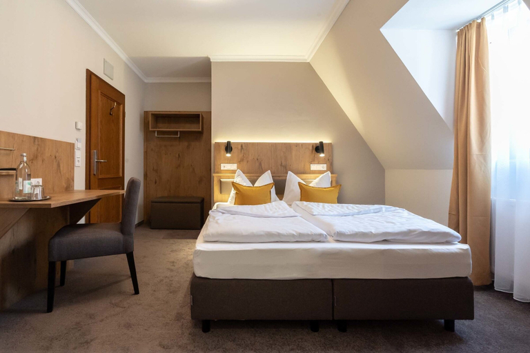 Bedroom 4, Hotel Ritter Jörg, Würzburg