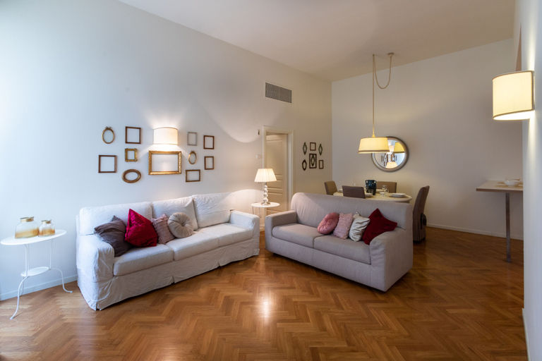 Others 5, AD Verona Flat, Verona