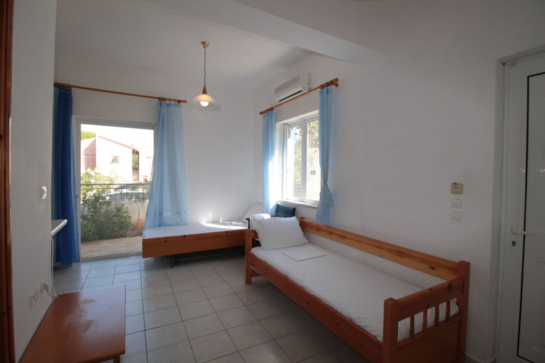 Bedroom 2, Alexis Apartments, Crete