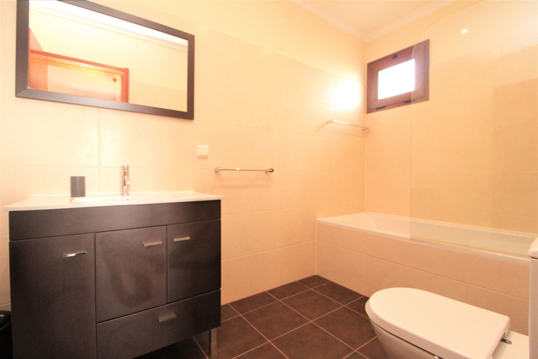 Bathroom 3, Santana Luxury Villa, Santana