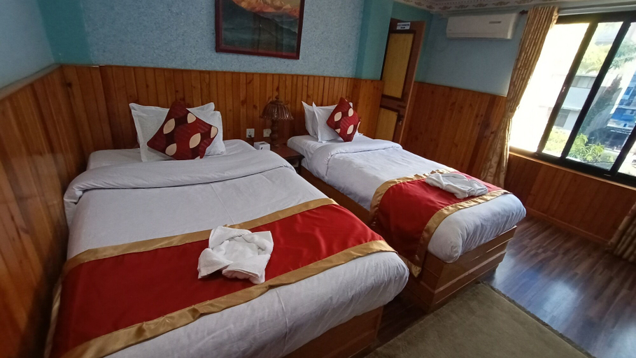 Bedroom 3, Hotel Peace Palace, Dhaualagiri