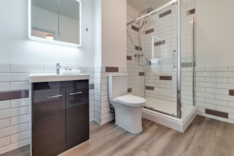 Bathroom 3, Roomspace Apartments - Brewers Lane, London
