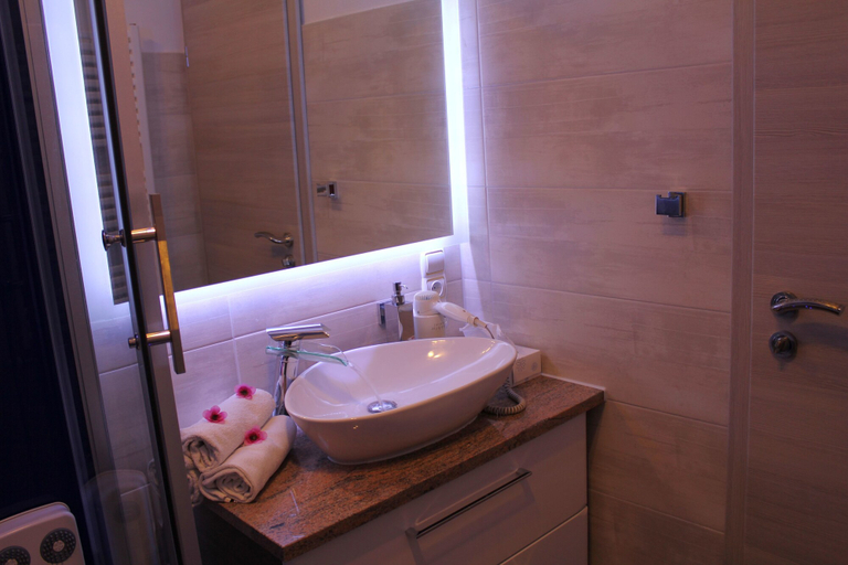 Bathroom 3, Ferienwohnungen Maarberg Resort, Vulkaneifel
