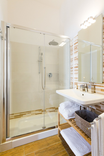 Bathroom 4, Rest Guesthouse, Rome