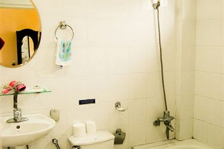 Bathroom, Binh Minh Sunrise Hotel, Huế