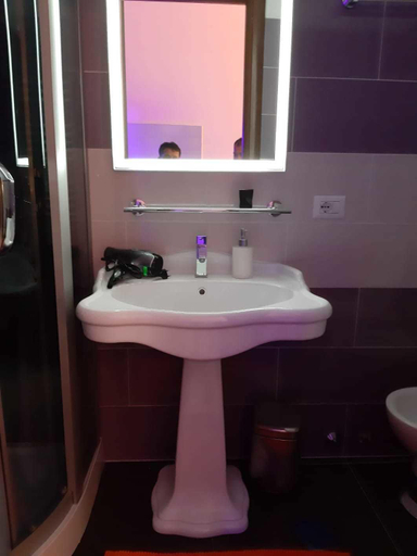 Bathroom 5, Modina Guest House, Rome