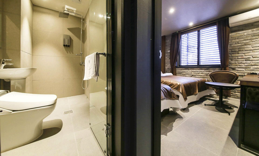 Bathroom 2, A-VANT HOTEL, Cheonan
