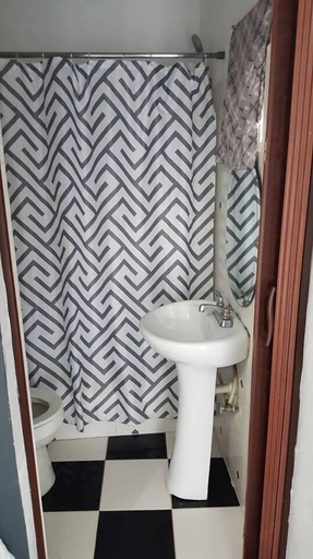 Bathroom 4, Aarony House, Distrito Nacional
