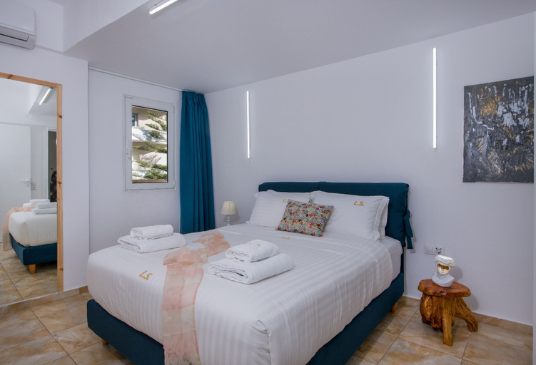 Bedroom 2, Lucky Suites, Crete