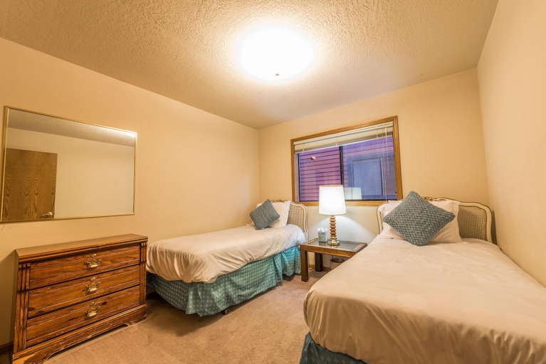 Bedroom 1, Mv1: Mount Tallac Estate 010630, El Dorado