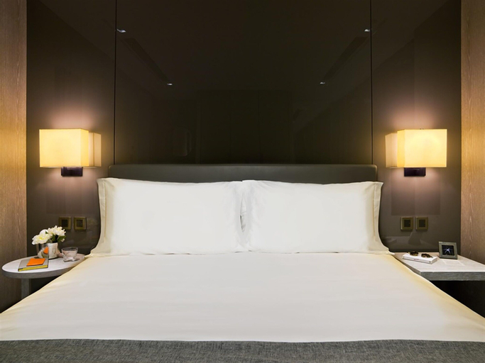 Bedroom 16