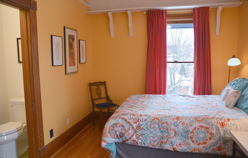 Bedroom 2, Art and Lodging, Saint Joseph