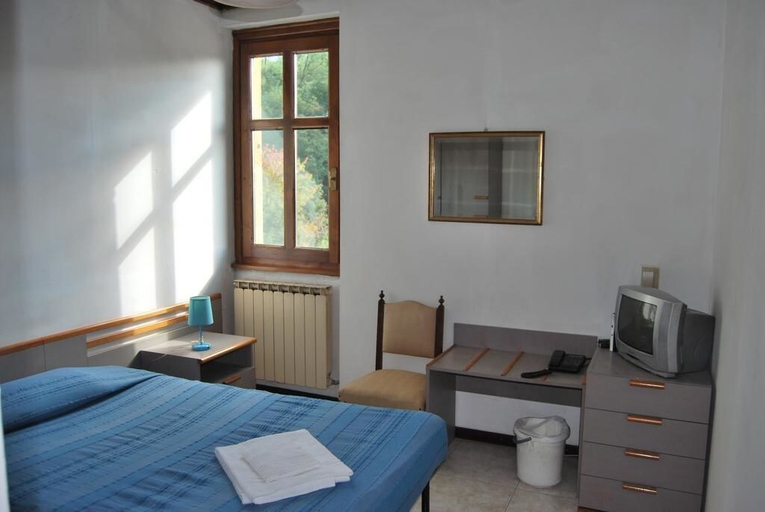 Bedroom 3, Ristorante Albergo Arcade, Como