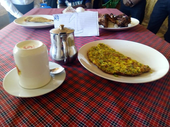Food & Drinks, Mbunga Community Campsite, Busongora