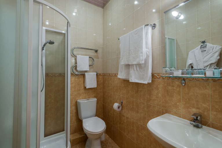 Bathroom 4, Arbat Hotel, Central