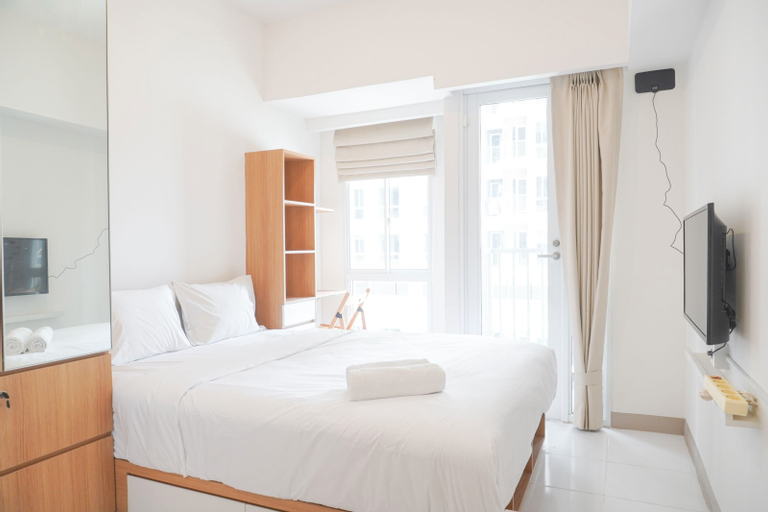 Bedroom 1, Good Choice and Homey Studio Tokyo Riverside PIK 2 Apartment By Travelio, Tangerang