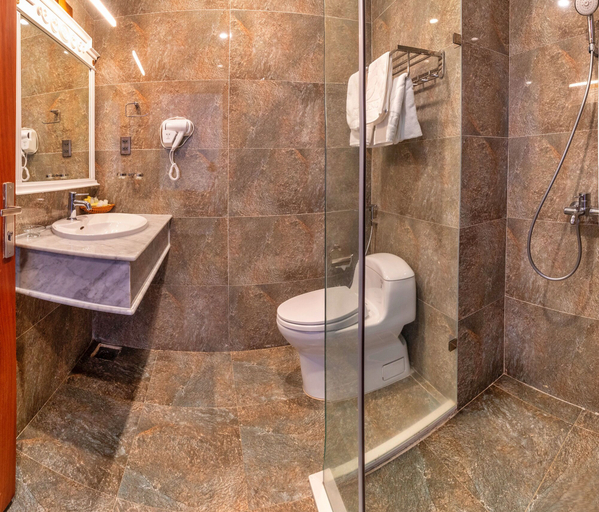 Bathroom 5, HANZ Premium Mai Vang 2 Hotel Dalat, Đà Lạt