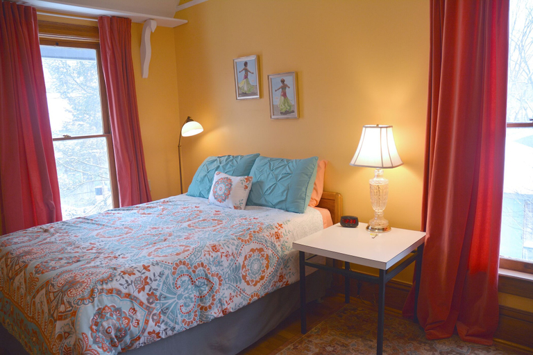 Bedroom 2, Art and Lodging, Saint Joseph