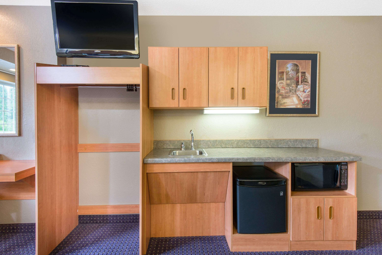 Others 5, Microtel Inn & Suites by Wyndham Hazelton/Bruceton Mills, Preston
