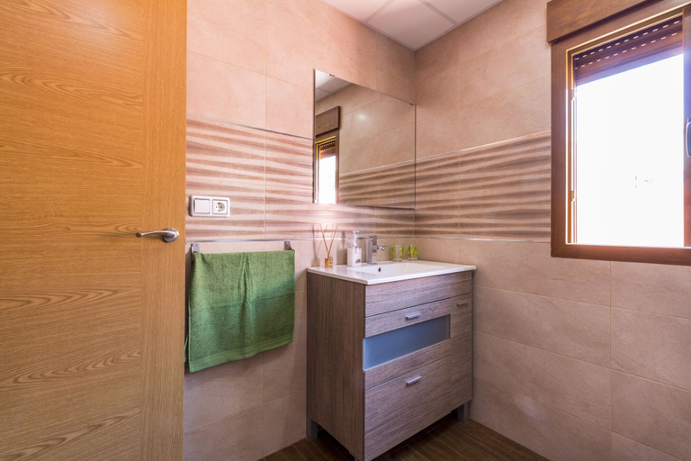 Bathroom 4, Villa Flor, Granada