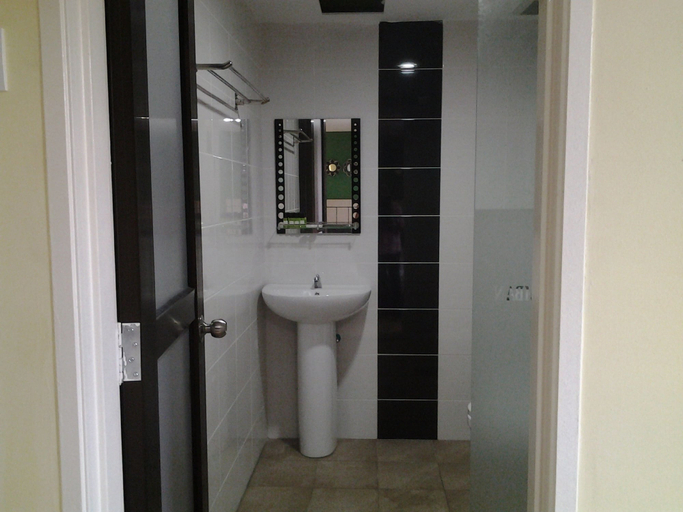 Bathroom 4, Suria Seremban Hotel, Seremban