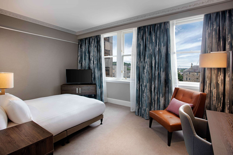 Bedroom 2, Hilton Edinburgh Carlton, Edinburgh
