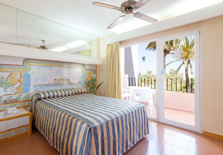 Bedroom 3, Playavera Hotel - Naturist Friendly, Almería