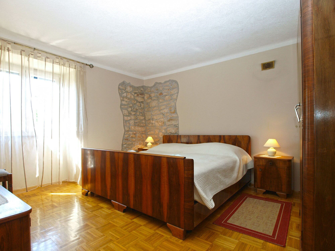Bedroom 2, House 1896, Marčana