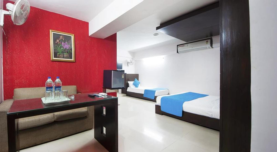 Durga Inn, West