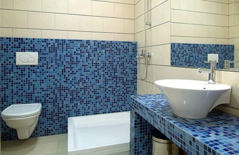 Bathroom, KNY Service Apartment, Hyderabad