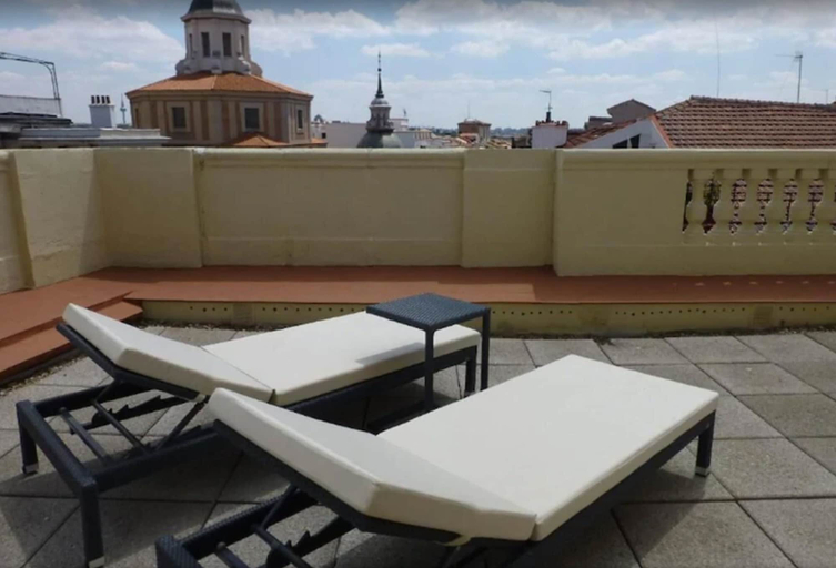 Others 5, Hostal Abadía Madrid, Madrid