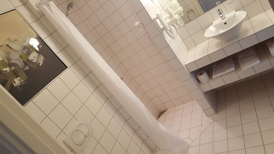 Bathroom 3, OnlySleep Oksebrovej, Slagelse