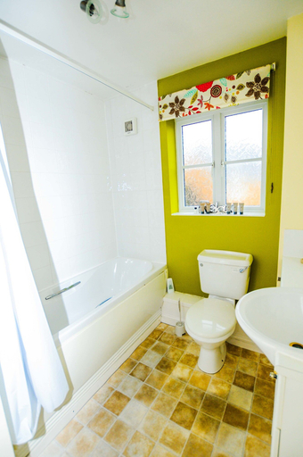 Bathroom 4, Your Stay Bristol Orchard Gate, South Gloucestershire