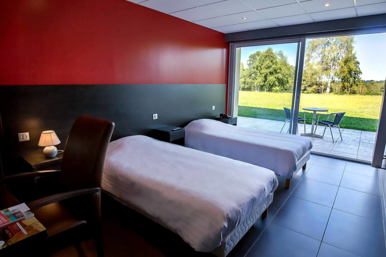 Bedroom 3, Hotel restaurant du Casino de Capvern, Hautes-Pyrénées
