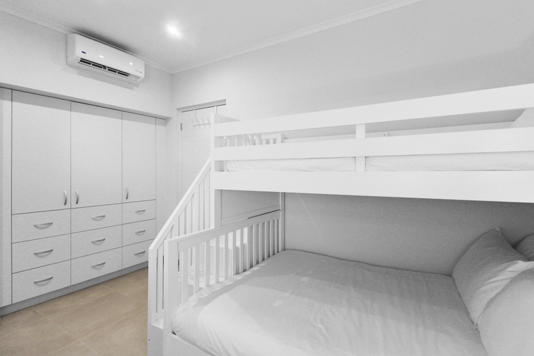 Bedroom 4, Bocobay Gold Coast Resort
