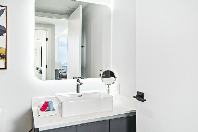 Bathroom 4, Modern High-Rise Condo with Pool/Gym, in Central DT MIAMI!, Miami-Dade