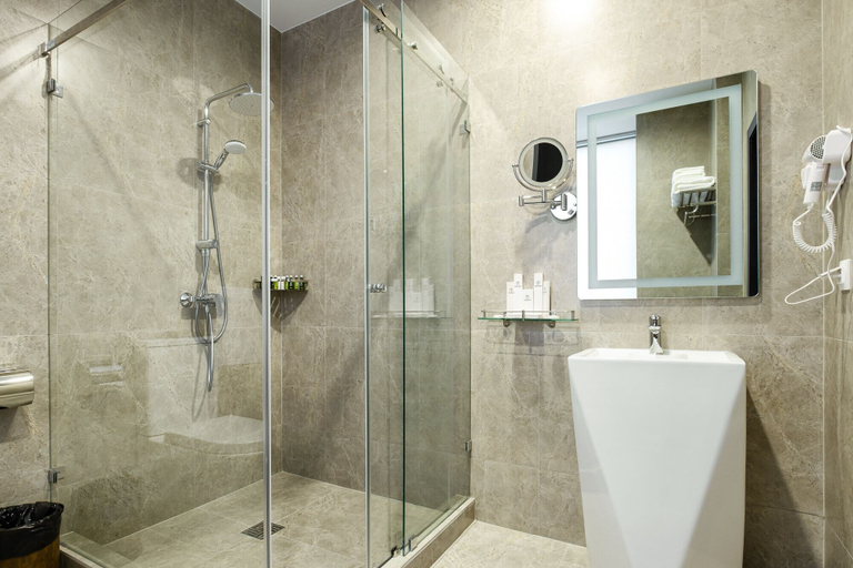 Bathroom 3, Grand Mildom Hotel, Almaty
