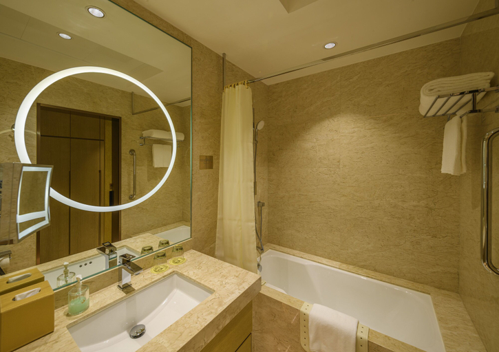Bathroom 5, Grand Dragon Hotel, Makau