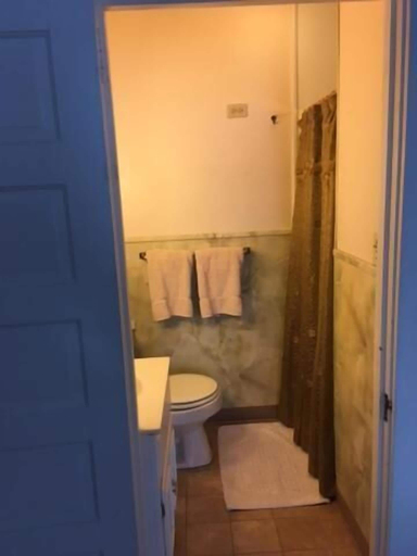 Bathroom 4, Victorian Charm Inn, Bradford
