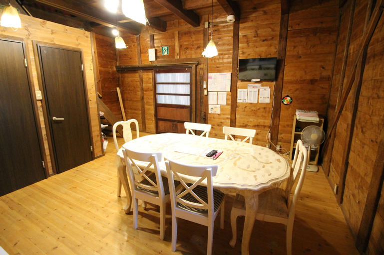 Dining Room 6