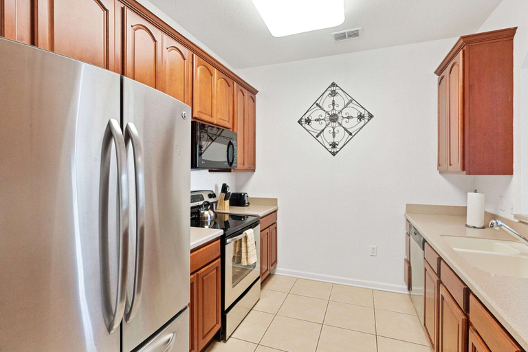 Others 4, 4814 Cayview Avenue #406, Orange
