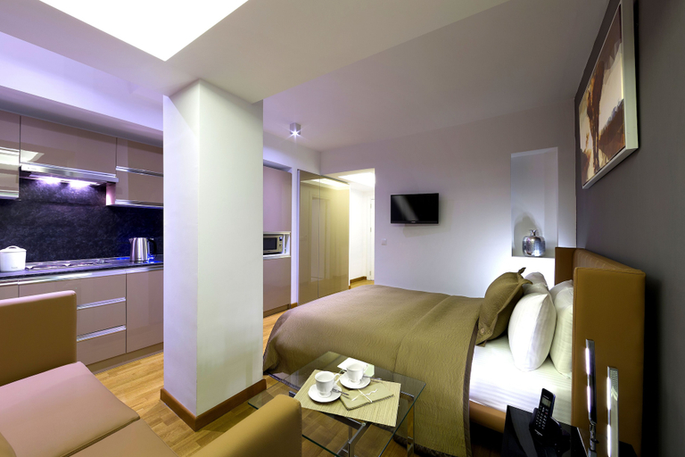 Bedroom 5, The Place Hotel, Beşiktaş