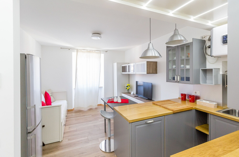 Others 4, Alessia's Flat - Sarpi 2, Milano