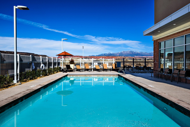Sport & Beauty 3, Holiday Inn ST. GEORGE CONV CTR by IHG, Washington