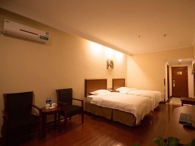 Bedroom 2, GreenTree Inn Chizhou Changjiang Middle Road Shangzhidu Commerce Square Express Hotel, Chizhou