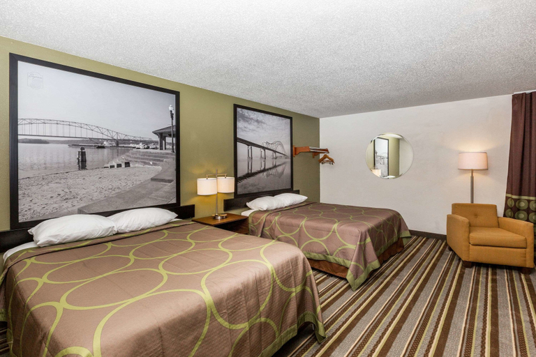 Bedroom 4, Super 8 By Wyndham Storm Lake, Buena Vista