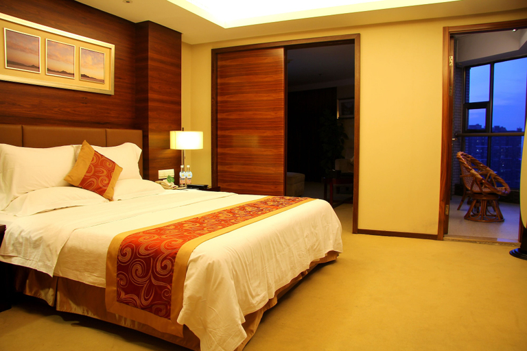 Bedroom 2, Roying Hotel, Wuhan